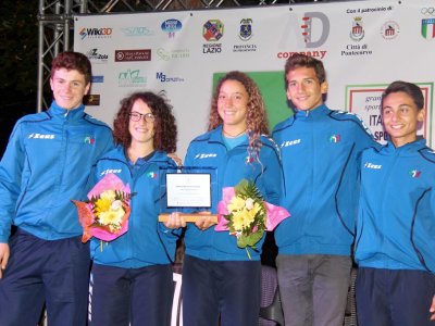 5 azzurrini premiati con backdrop